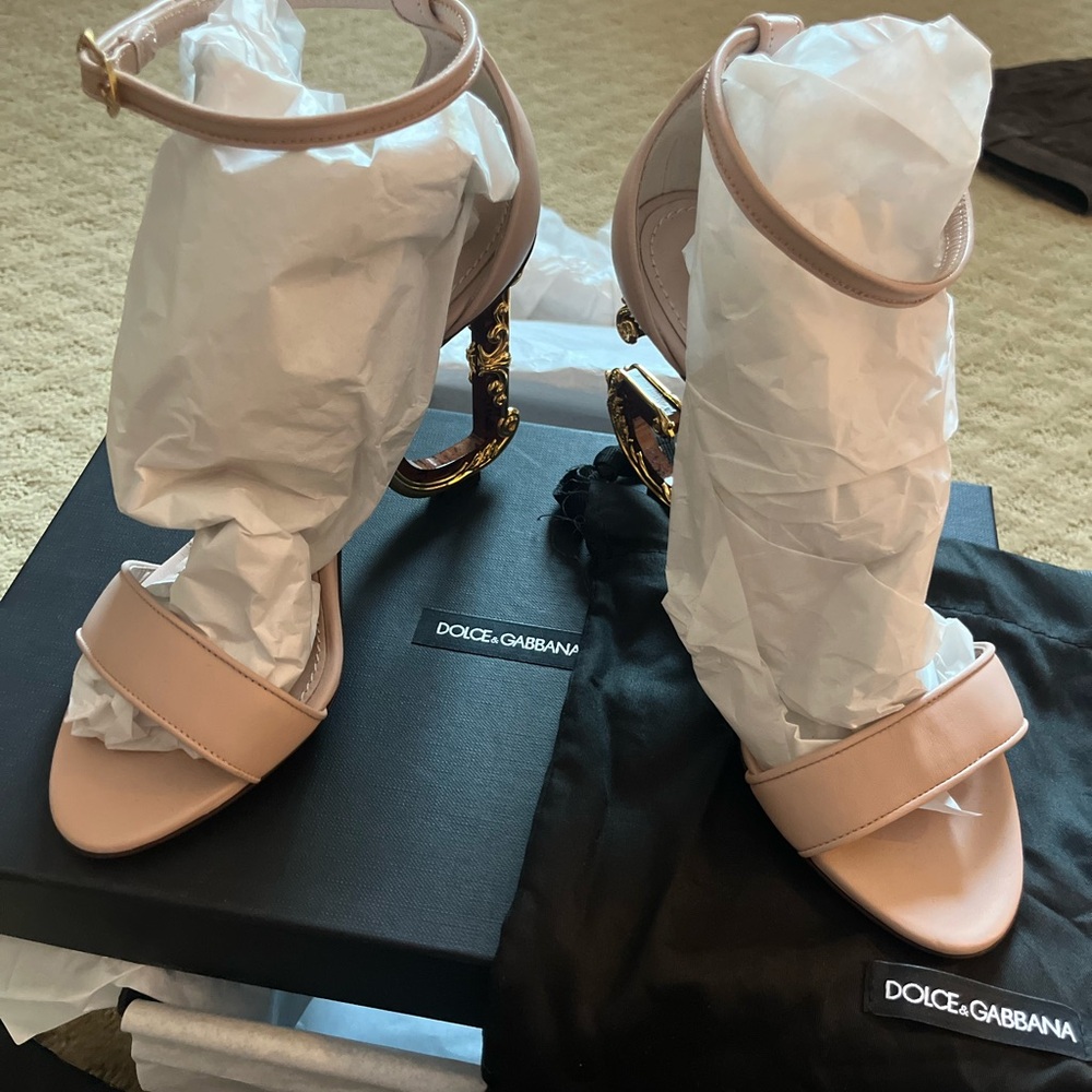 Dolce & Gabbana Blush Pink Heels